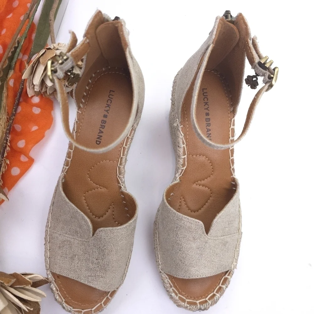 Lucky Brand Gorgeous Silver Weave Beige Espadrille Wedge Sandals Size 7½